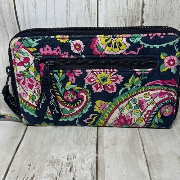 Vera Bradley Petal Paisley Wristlet Wallet Tech Case - Picture 2 of 6